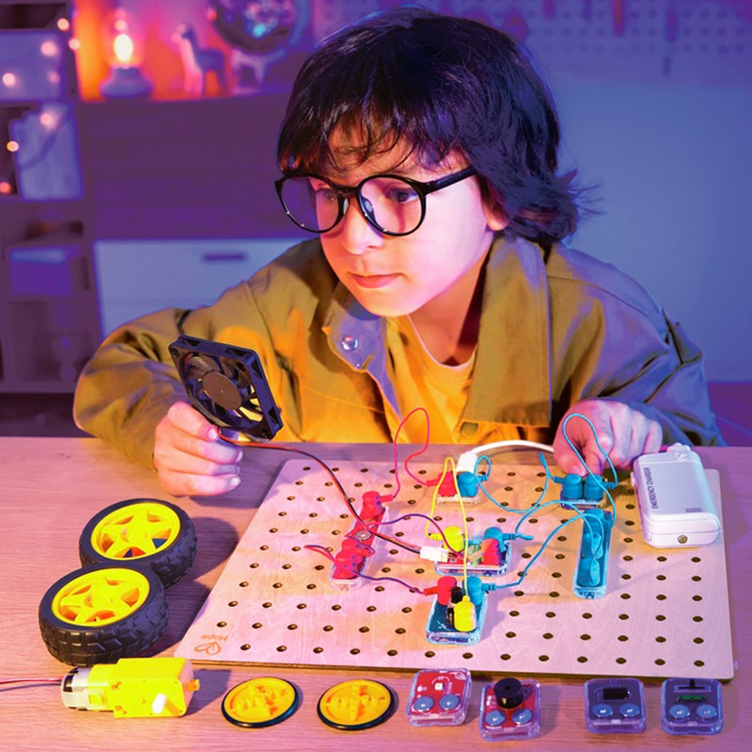 circuito-explorer-basico3 blank